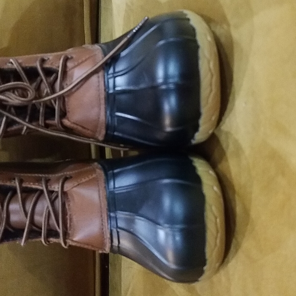Magellan Outdoors Duck Boots Women's 11 - Picture 6 of 15